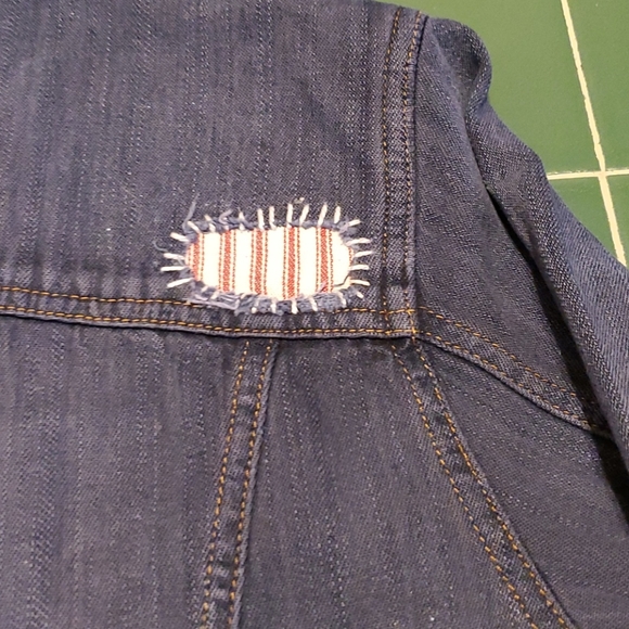 Woman's denim jacket - Picture 4 of 8